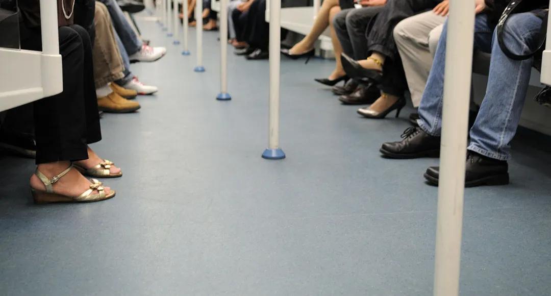 北上广深地铁长排名_北上广没有靳东,四五线没有李诞||深长