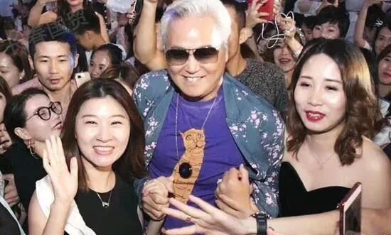 从过气演员到最强微商，张庭是怎么做到的？