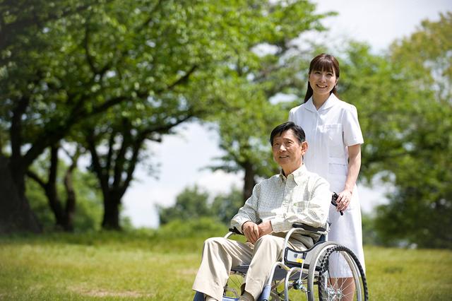 退休后我们相约在这个养老院养老_广州医养结合养老院