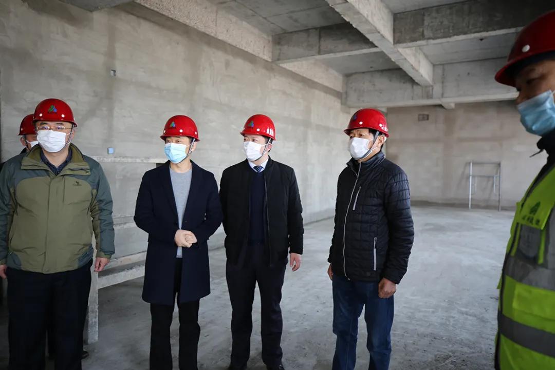 苏中建设董事长笪鸿鹄带班检查在海安重点项目