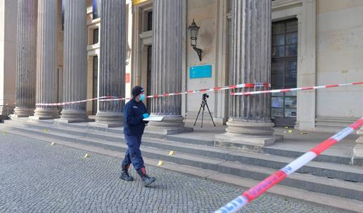 德国绿穹珍宝馆盗窃案新进展：4名警卫正接受调