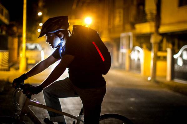 梦见半夜骑自行车出门锻炼身体，探索梦境中的健康与自由