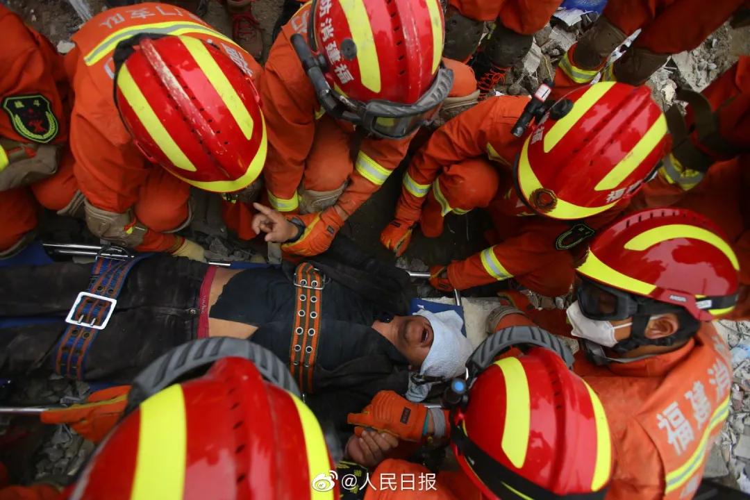 泉州酒店倒塌后，现场照片让人心碎......