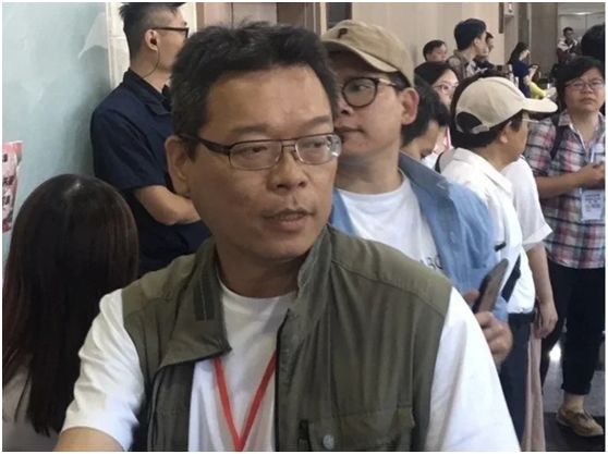 台媒曝柯文哲心腹与党团助理不伦恋，当事人哭泣坦承恋情