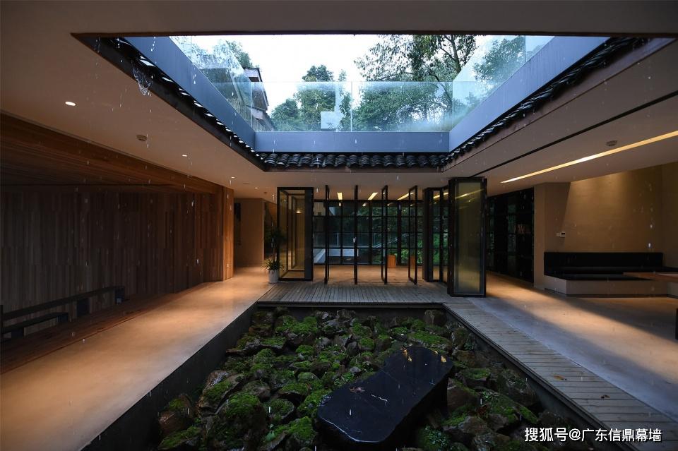 青城山半山腰处藏在森林里的民宿,纵览山林云海丨青暇山居_the
