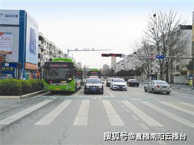 南阳有序恢复正常生产生活秩序首日见闻 市民:"走在春风里 心情格外美