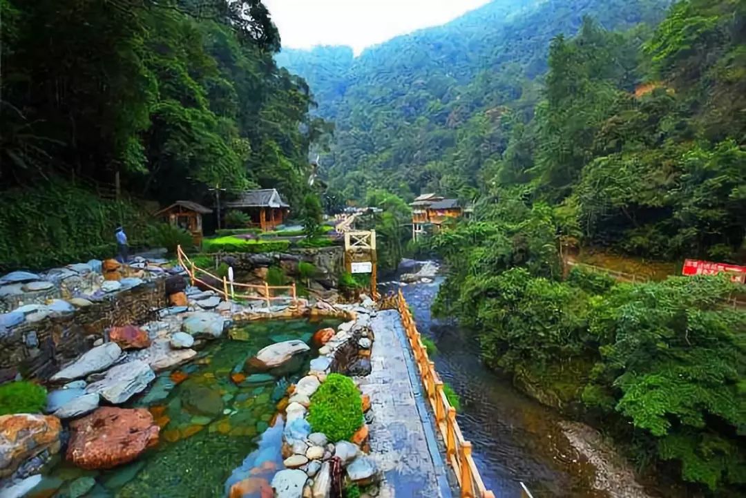 【爆款抢购】自驾游458/间 住龙胜温泉酒店,天然氧吧深呼吸,无限次数