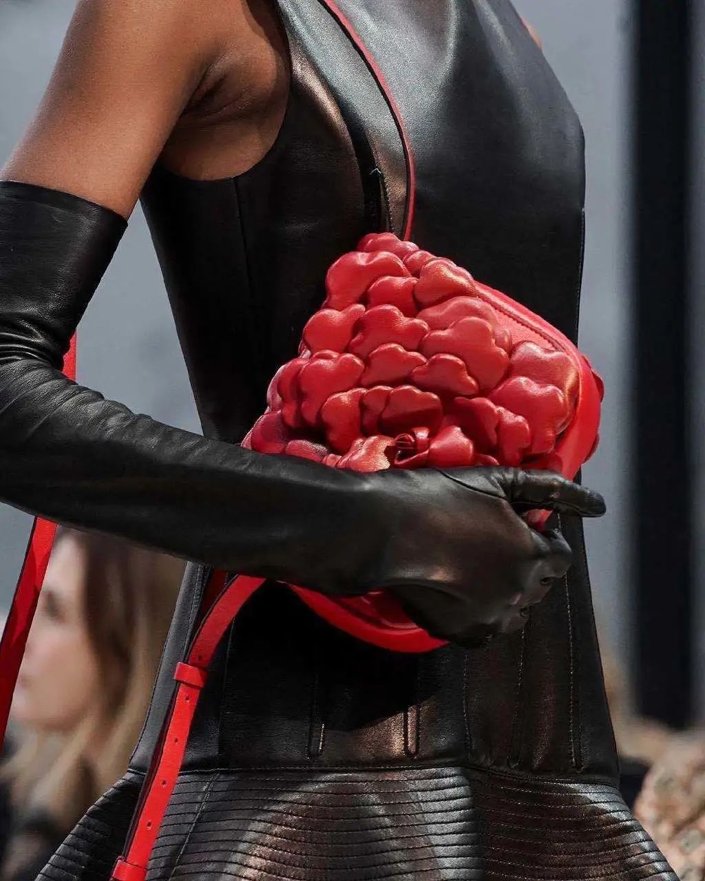 ������ȻҪ�������ֵ�İ���,�ÿ��ֲ���ײ��!