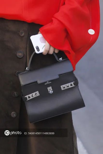 ������ȻҪ�������ֵ�İ���,�ÿ��ֲ���ײ��!