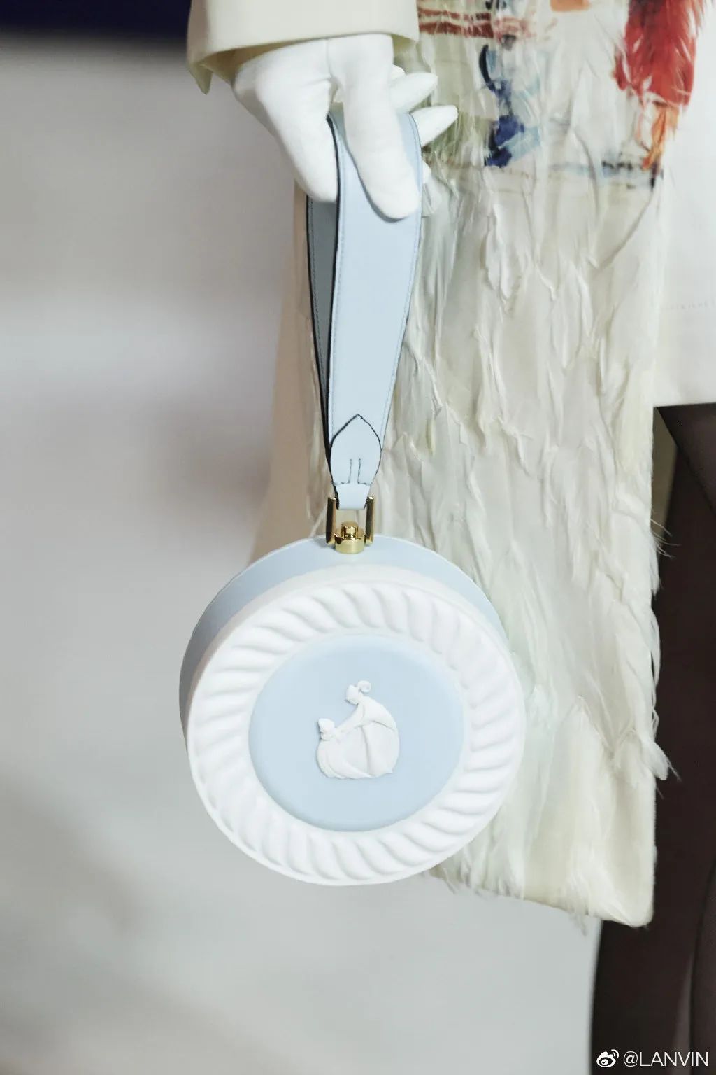 ������ȻҪ�������ֵ�İ���,�ÿ��ֲ���ײ��!