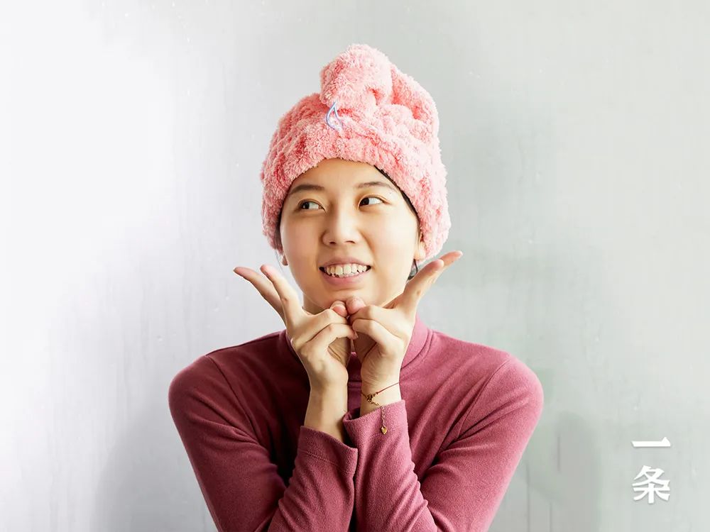 女生怎么吹头发省力 9850620c63ec4ca2b013f025af2f0daf.jpeg