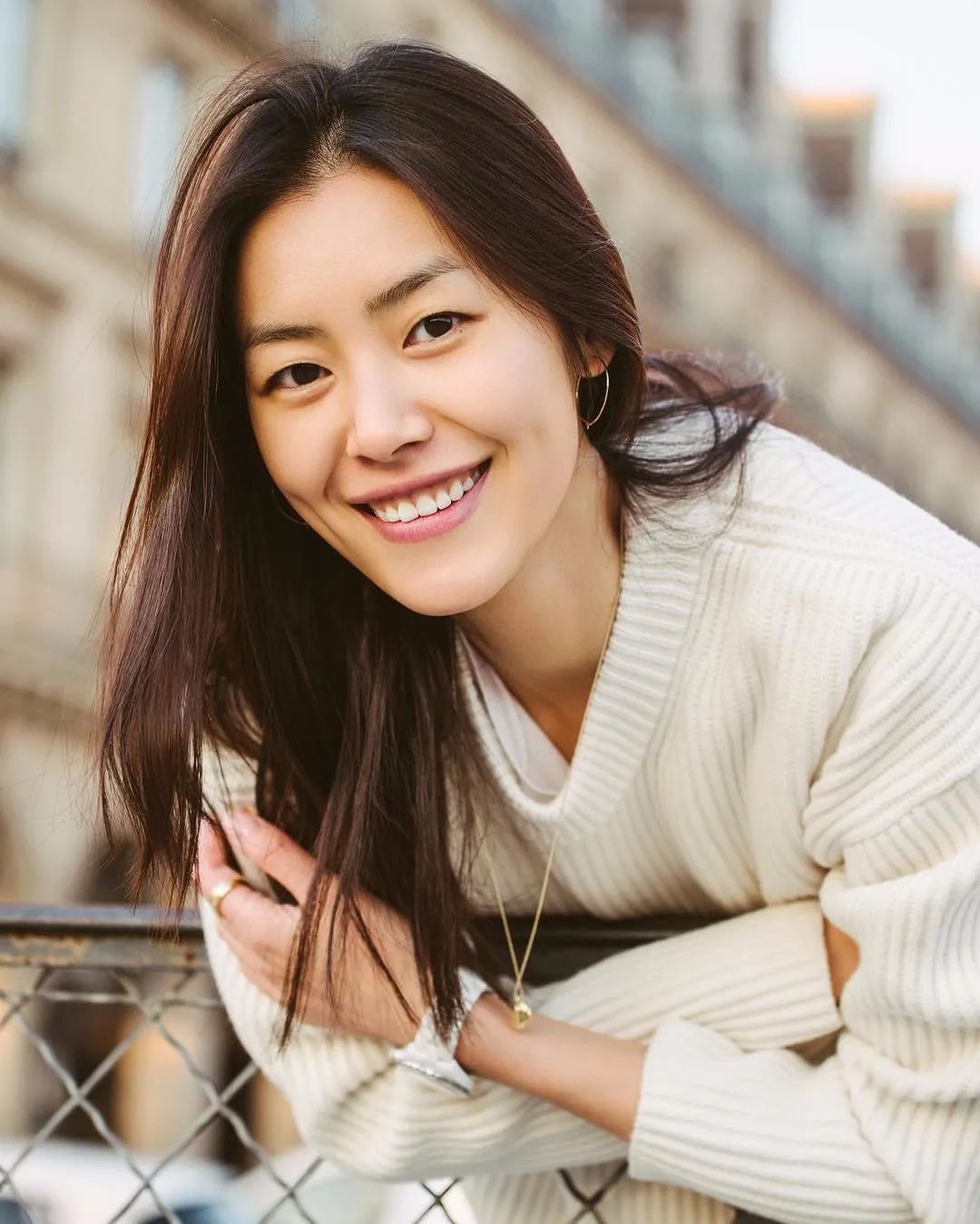 长相中等,但总让人心动的气质女生有什么特点 ?