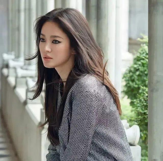 宋仲基将5800万婚房碾为平地重建，网友：这是有