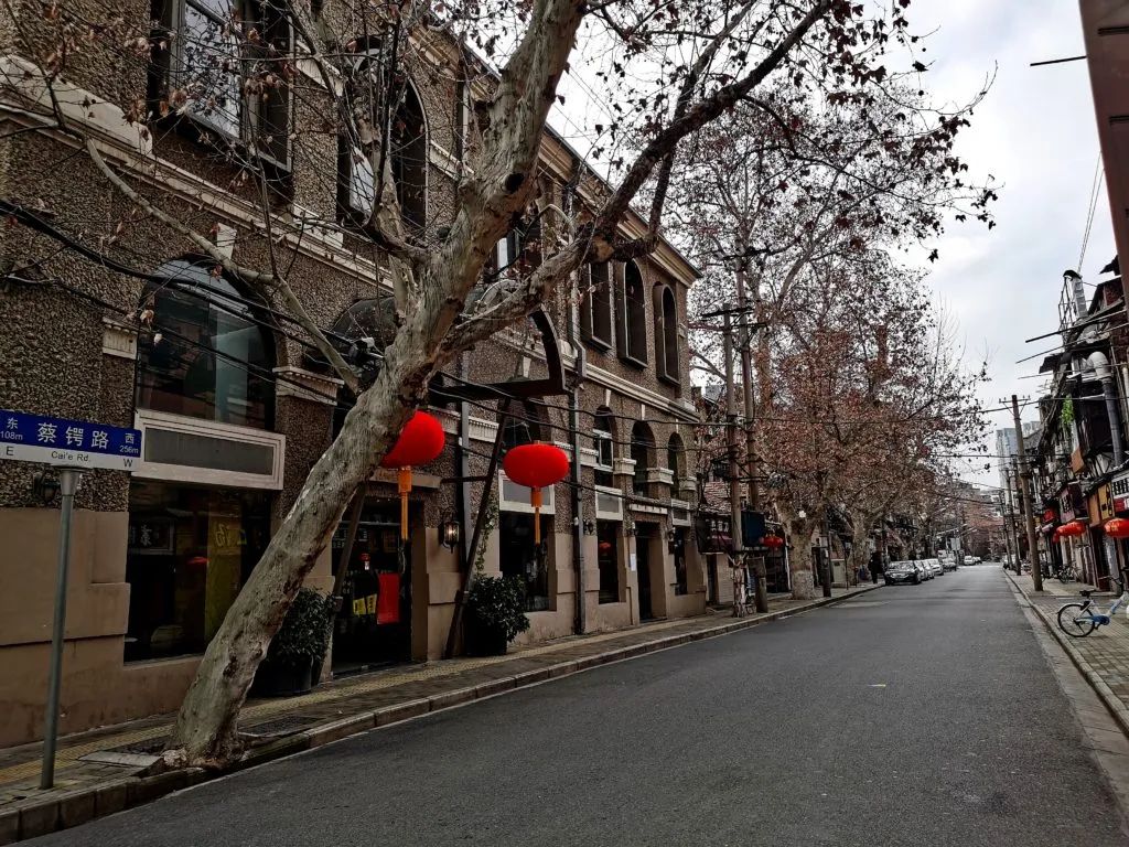 作者在1月28日拍摄的武汉市区街景
