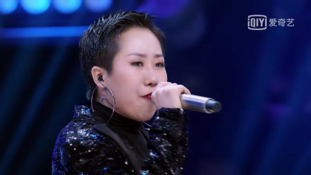 青你2开播选手拼命凹记忆点！上官喜爱中国女孩