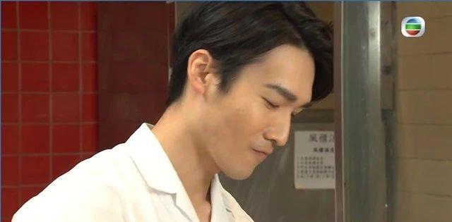 《开心速递》肌肉男卖叉烧马明是校草冠军 原名