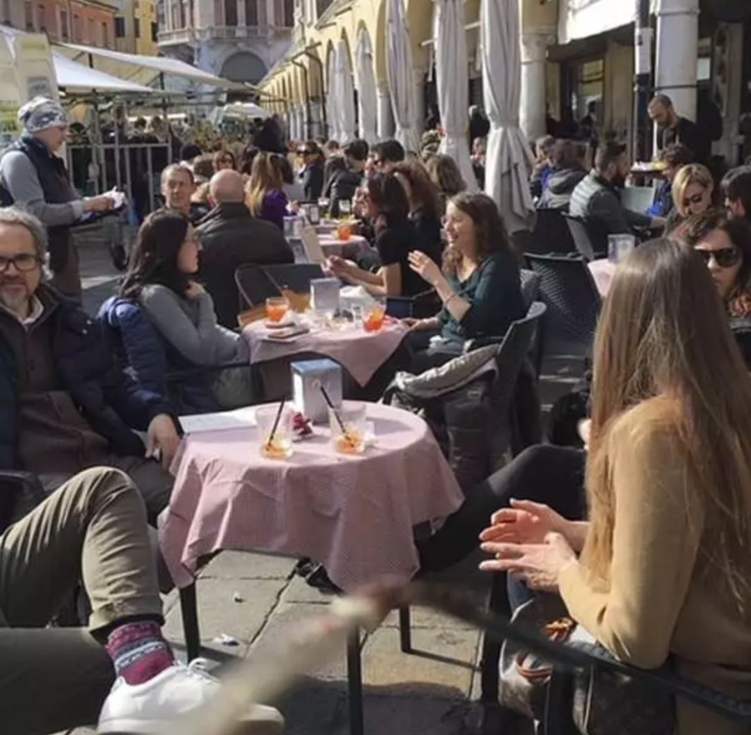 中国老百姓，是世界上最好的老百姓