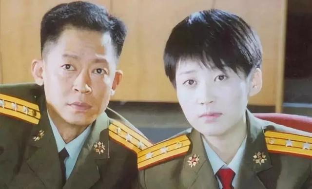 她29岁打败章子怡拿下影后，事业巅峰时退出娱乐