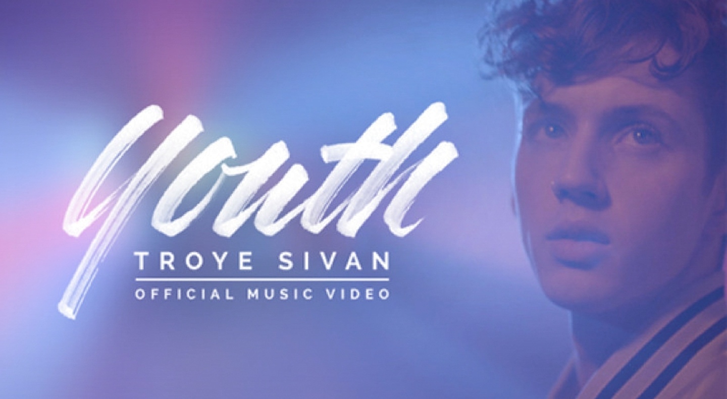 戳爷troye sivan 不插电现场版的《youth》,能听到最纯粹的青春