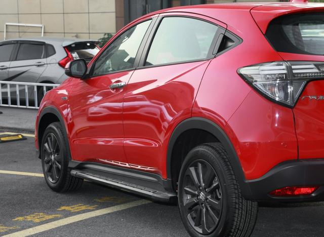 速度最快的电动suv 74d832ae39314ebfb3b4df7933bcd6ad.jpeg