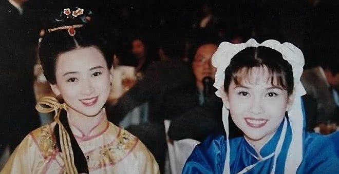 52岁的她已是三孩妈，风姿依旧如30岁，不愧为王