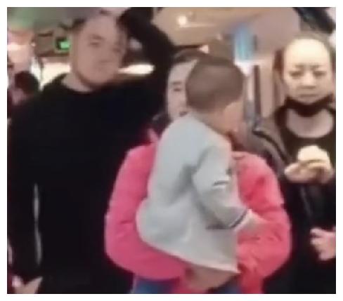 宋丹丹小孙子正面照曝光！白胖可爱能下地，被