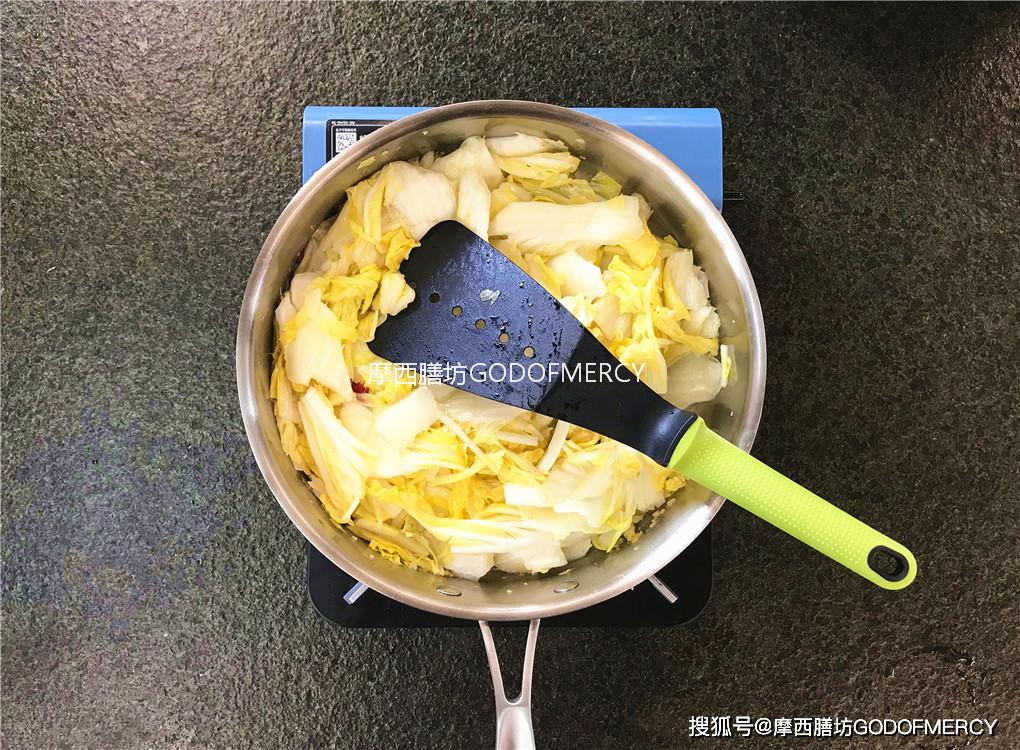 酸辣白菜怎么收汁 c4e074473d774f7fa55a3f7144303fcc.jpeg