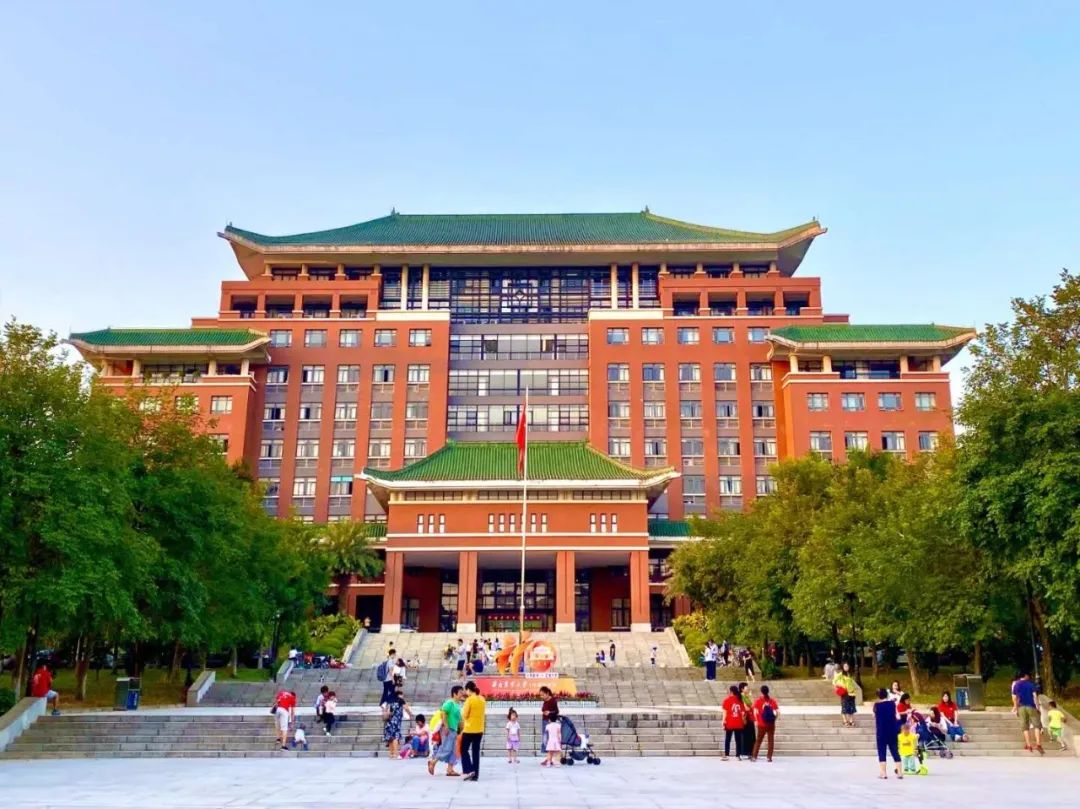 不是生与死 而是你在泰山区 图片来源:高德地图 华农之大 令在大部分