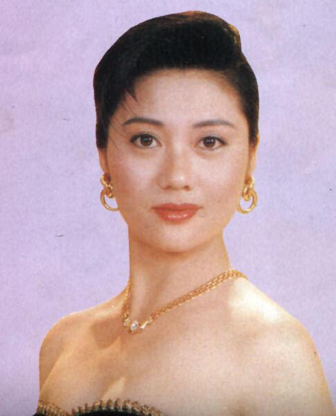 总有人把她和侯玉婷弄混，从服务员到广东台一