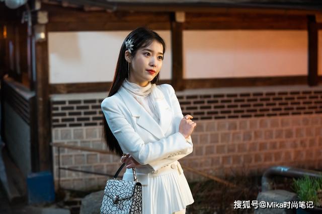 iu李知恩电视剧穿搭 317a925aa619483cb3a140b1792b0f23.jpeg