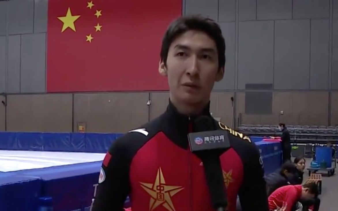 【武大靖】对抗赛主项摘金！武大靖不忘向医务人员致敬，