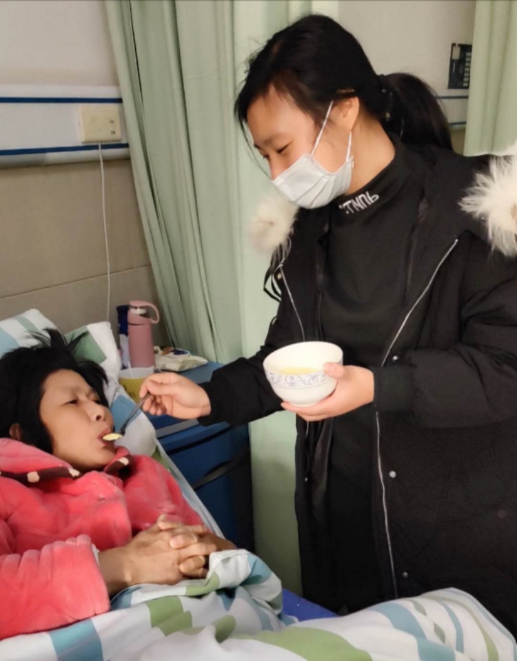湖北公安照顾公婆的好儿媳宋洪玲：疫情之下 孝