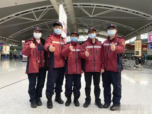 因公殉职的广东医疗队员王烁：追寻病毒踪迹被