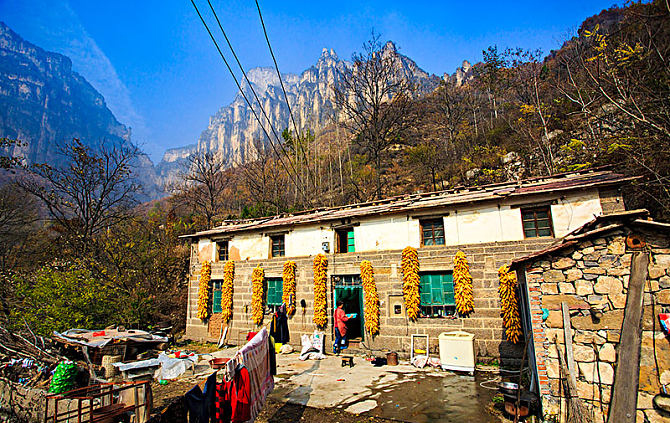 石板岩:太行山上最美山村,石头盖屋堪称一绝