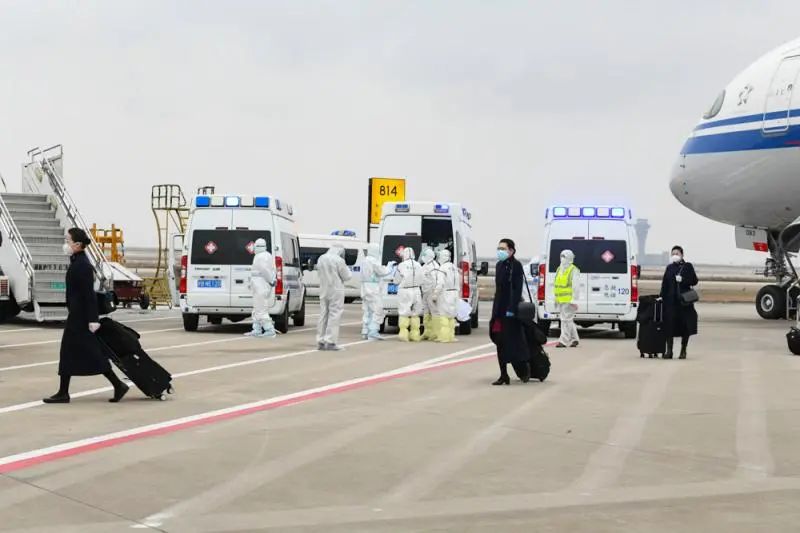 别添乱了！7天飞4国，一男子瞒报行程终确诊！网