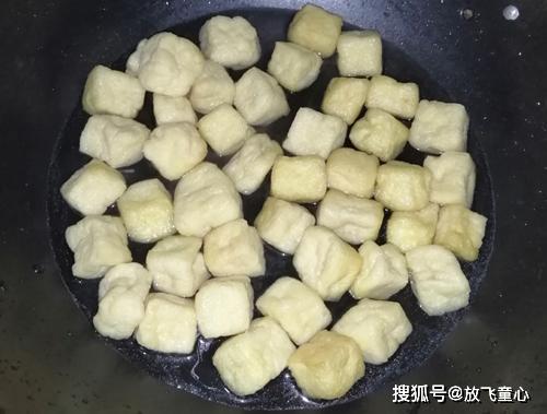 油豆腐炒瘦肉怎么做好吃窍门 a57cb76773b64e4abdd2228ac4a72743.jpeg