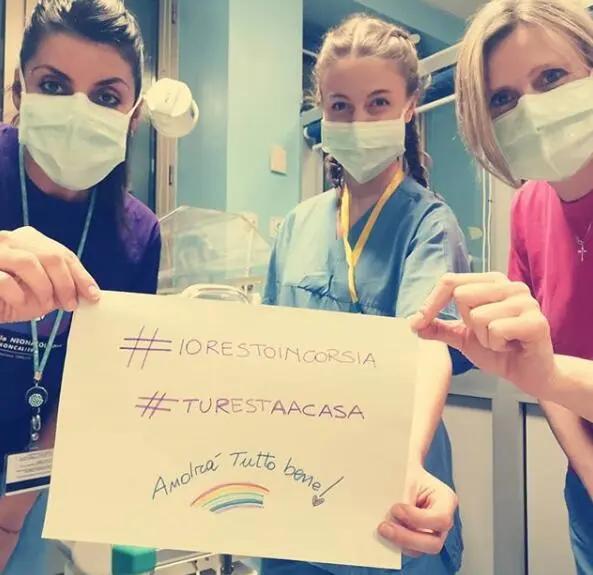 意大利留学生听到敲门声，接下来一幕看哭网友