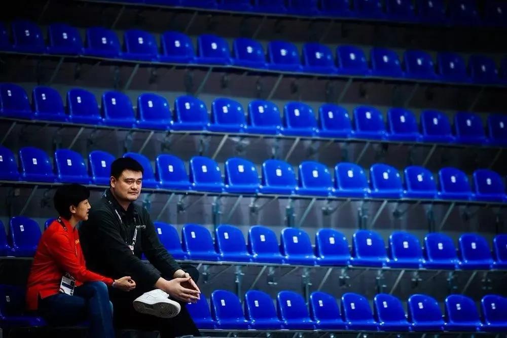 姚明很▲后果很严重，重拳出击！终身禁赛+暂停经纪人执照！姚明很生气