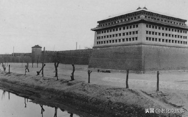 老北京内外城墙结合部碉楼,俗称"八瞪眼"