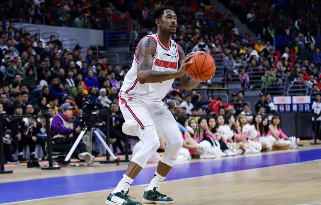 姚明很▲后果很严重，重拳出击！终身禁赛+暂停经纪人执照！姚明很生气