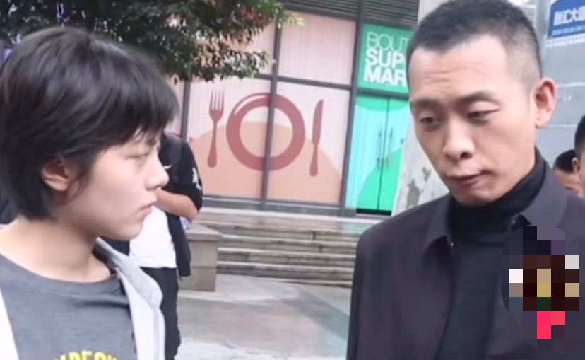 张译新片消瘦不堪,脸比18岁女星还小,老婆钱琳琳央视主持