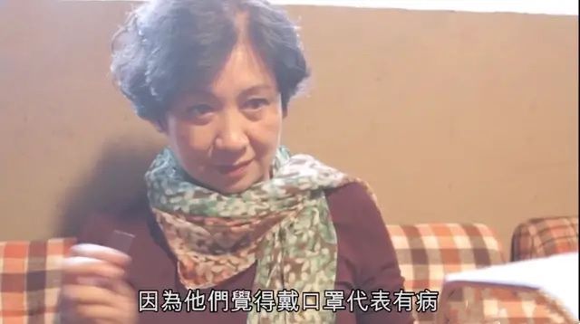 拉人口罩被打_戴口罩的人简笔画