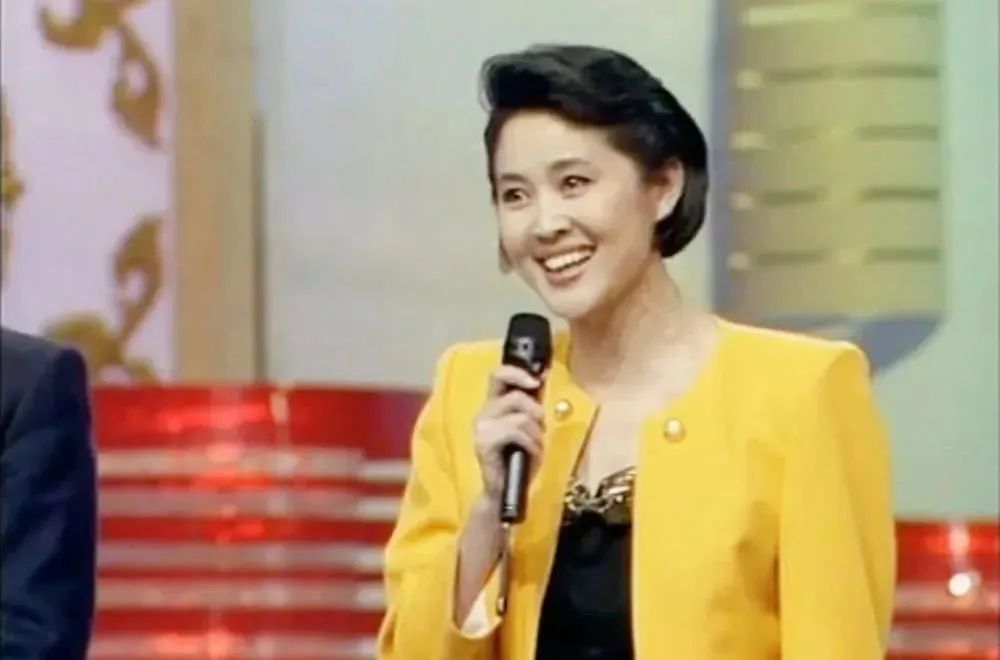 倪萍年轻时主持春晚最美图片 1419ac67450944219babf167ff19e242.jpeg