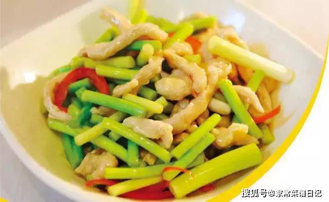 银耳怎么炒干 331c05c21e3e44fbbc1ac0c433f66c1d.jpeg