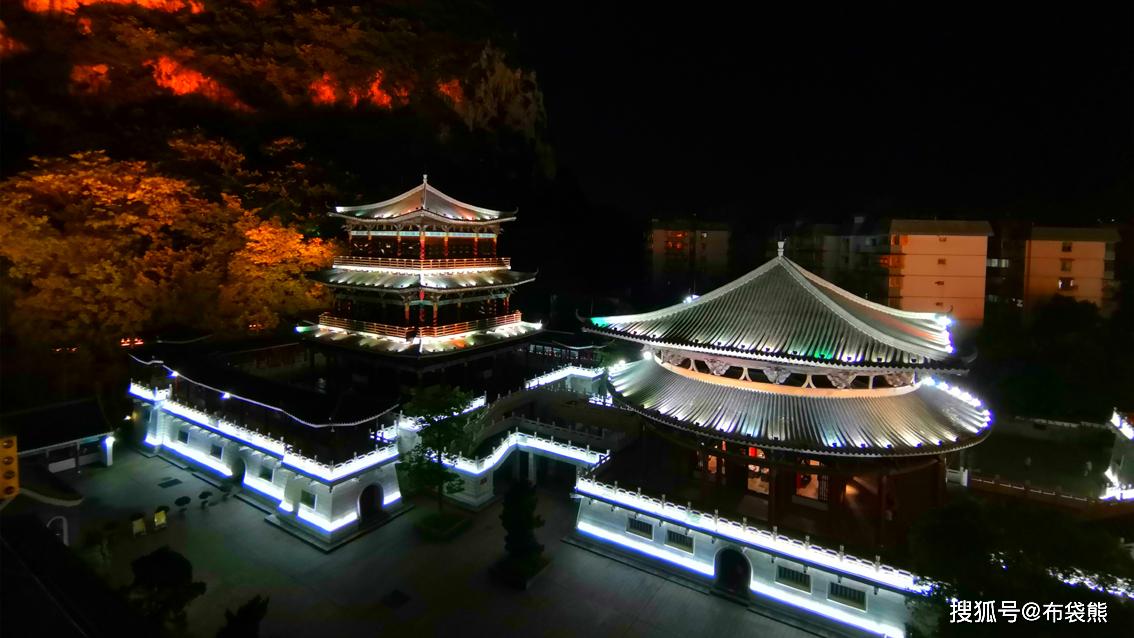柳州鱼峰山夜景—体味人与自然的结合之美