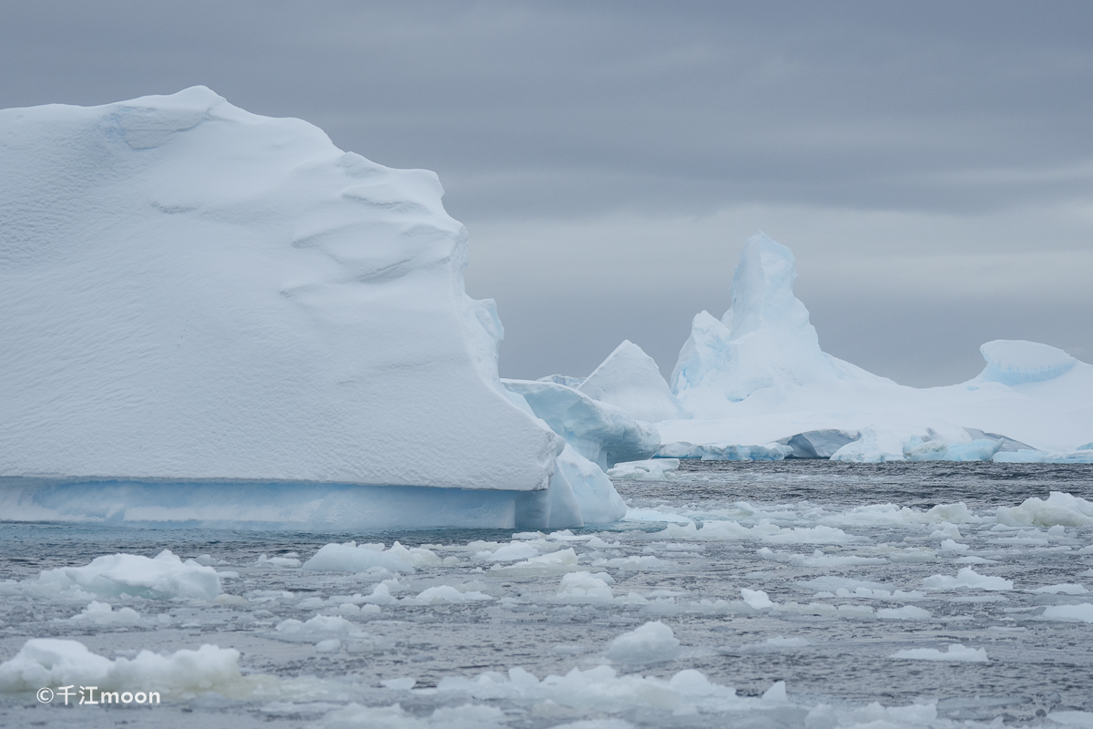 描写南极冰山的拟人句