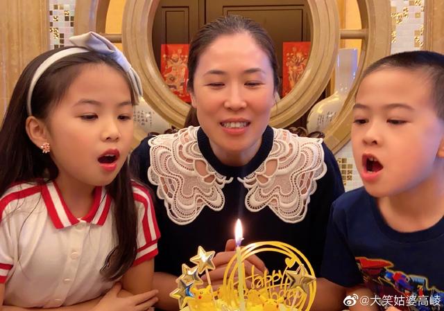 羽毛球黄东萍个人资料|温馨有爱!国羽奥运冠军高崚40