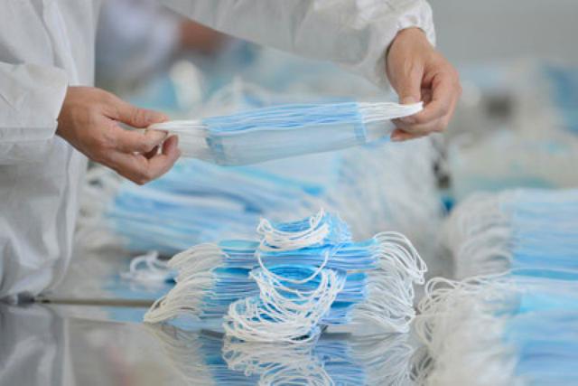 疯狂的口罩「印钞机」：月入千万，我亲历的一