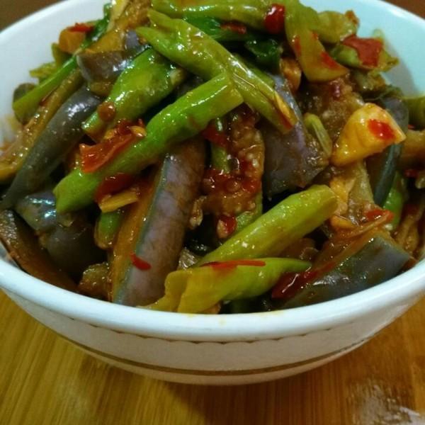 怎么把肉炒的金黄 53624c25429b4a11a4e7670cfb190879.jpeg
