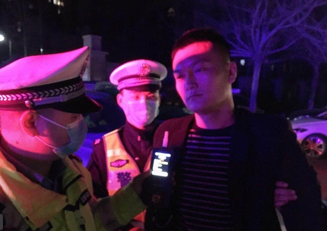 安徽一男子报警举报自己酒驾：太累了，想被抓